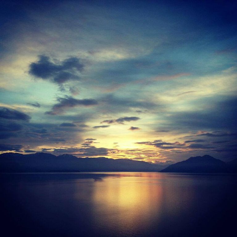 945317_590421537665352_397950456_n