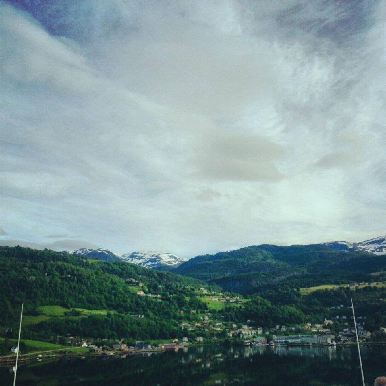 431961_590420957665410_1098146439_n