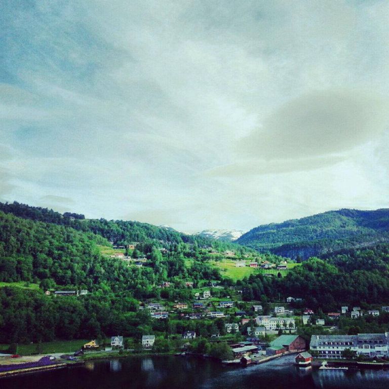 972274_590420880998751_456497890_n