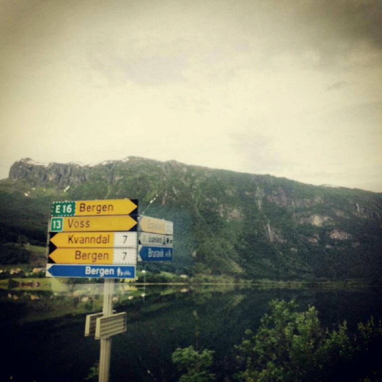 936520_590421644332008_1925272519_n