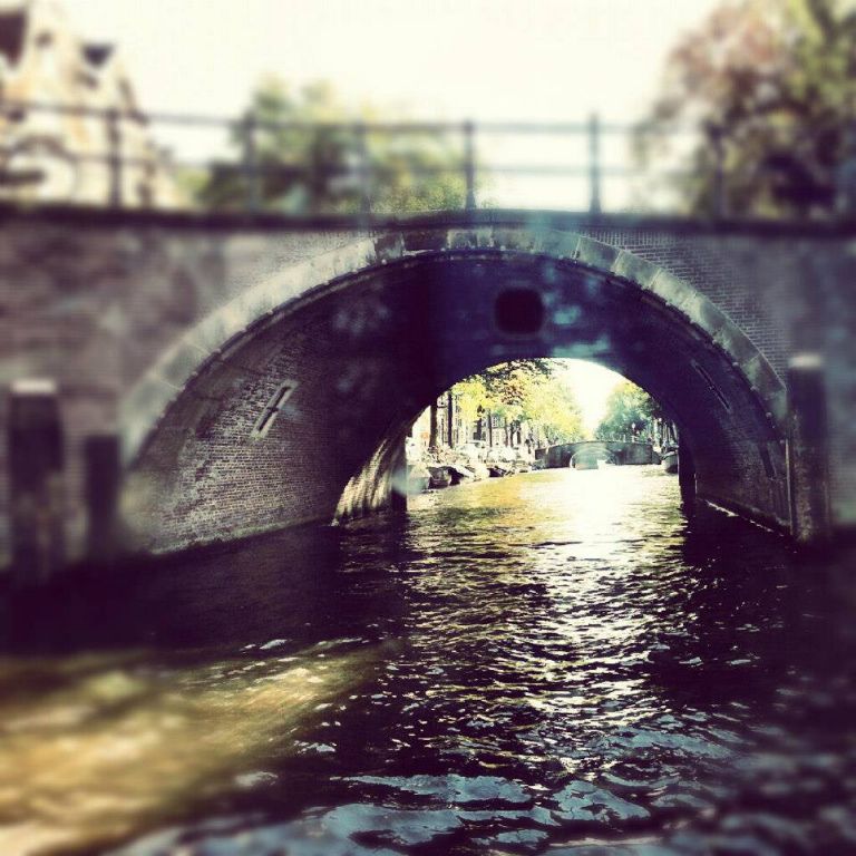 600881_590423424331830_417951403_n