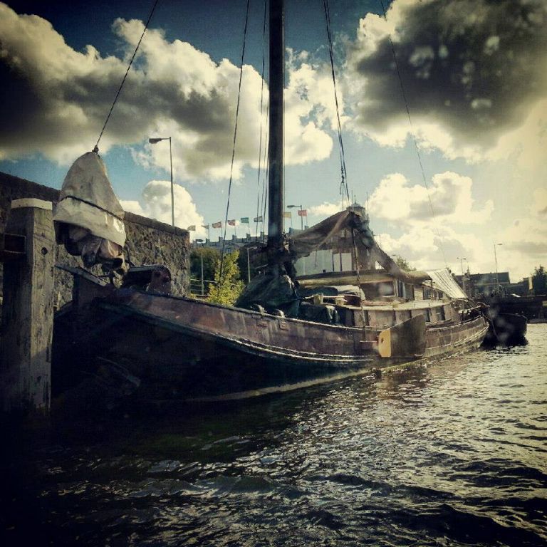 600901_590423667665139_2125817482_n