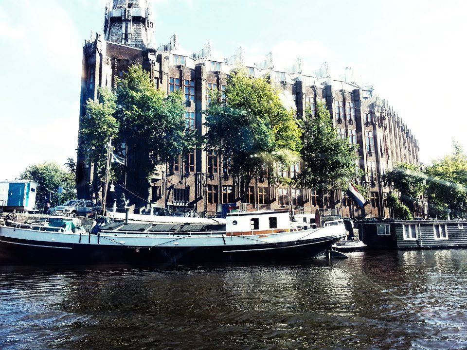 969656_590423234331849_1114272278_n