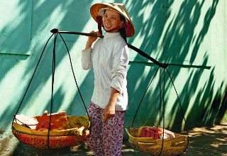 Ho Chi Minh Stadt 320x220